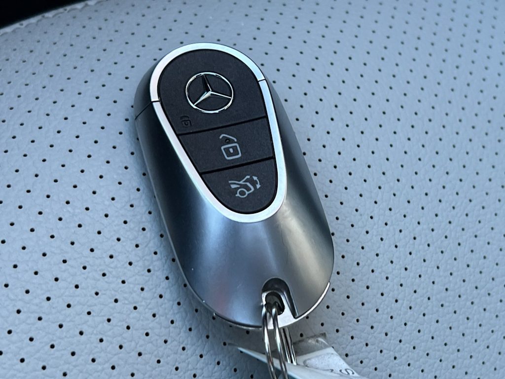 Thumbnail: 2024 Mercedes-Benz GLC - 17