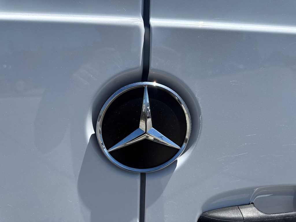 Thumbnail: 2023 Mercedes-Benz Sprinter - 15