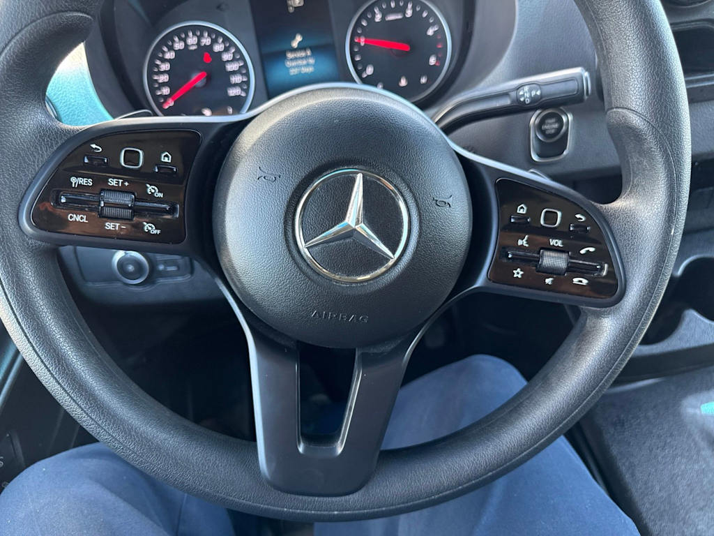 Thumbnail: 2023 Mercedes-Benz Sprinter - 23