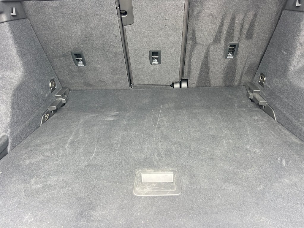 Thumbnail: 2025 Audi Q3 - 17