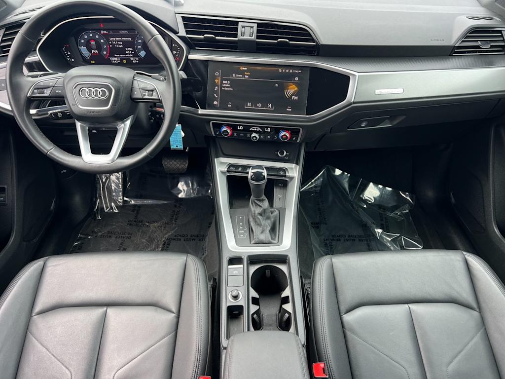 Thumbnail: 2025 Audi Q3 - 2