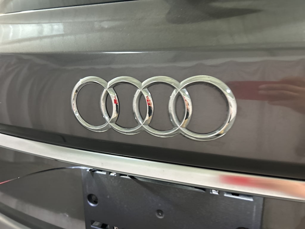 Thumbnail: 2023 Audi Q7 - 19