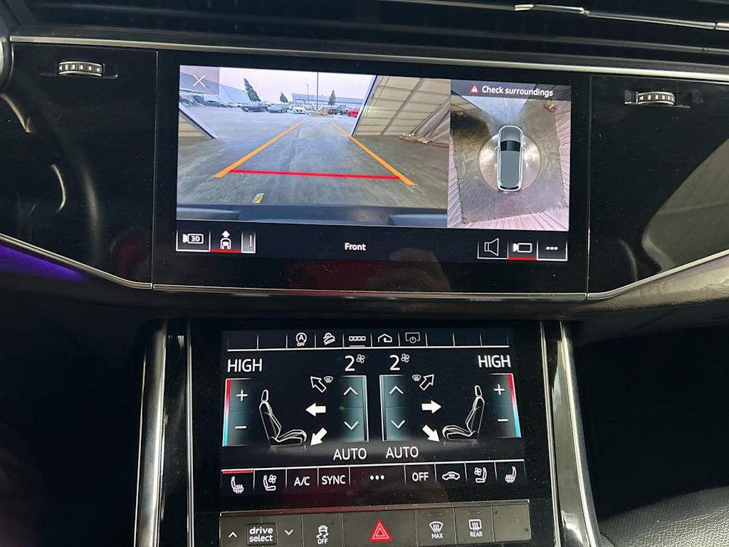 Thumbnail: 2023 Audi Q7 - 10