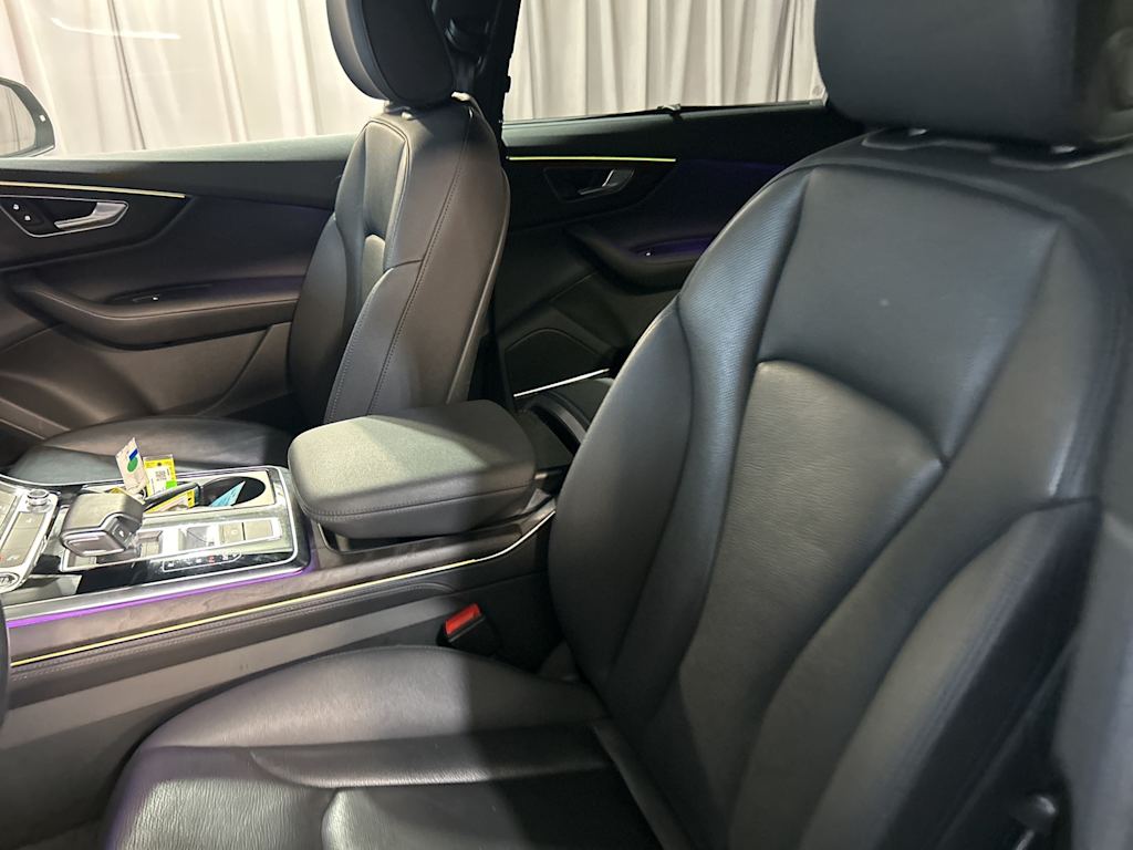 Thumbnail: 2023 Audi Q7 - 8