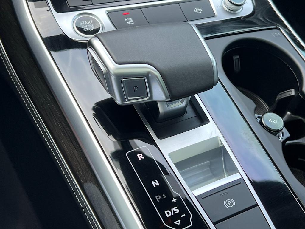 Thumbnail: 2025 Audi Q7 - 14