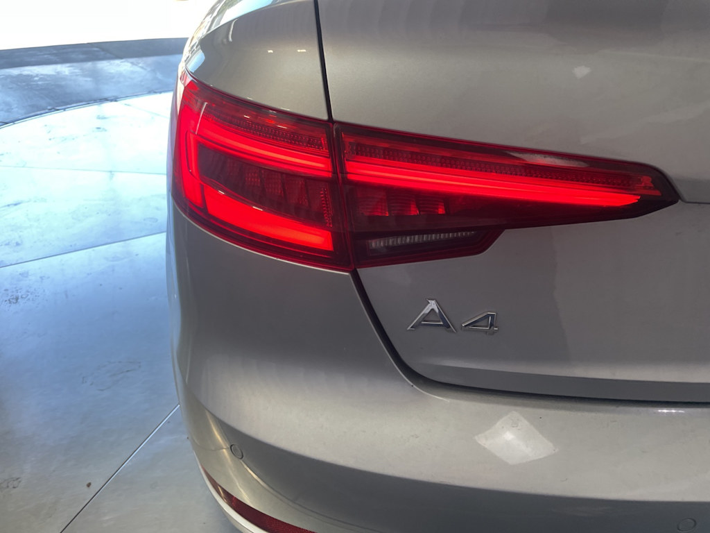 Thumbnail: 2017 Audi A4 - 22