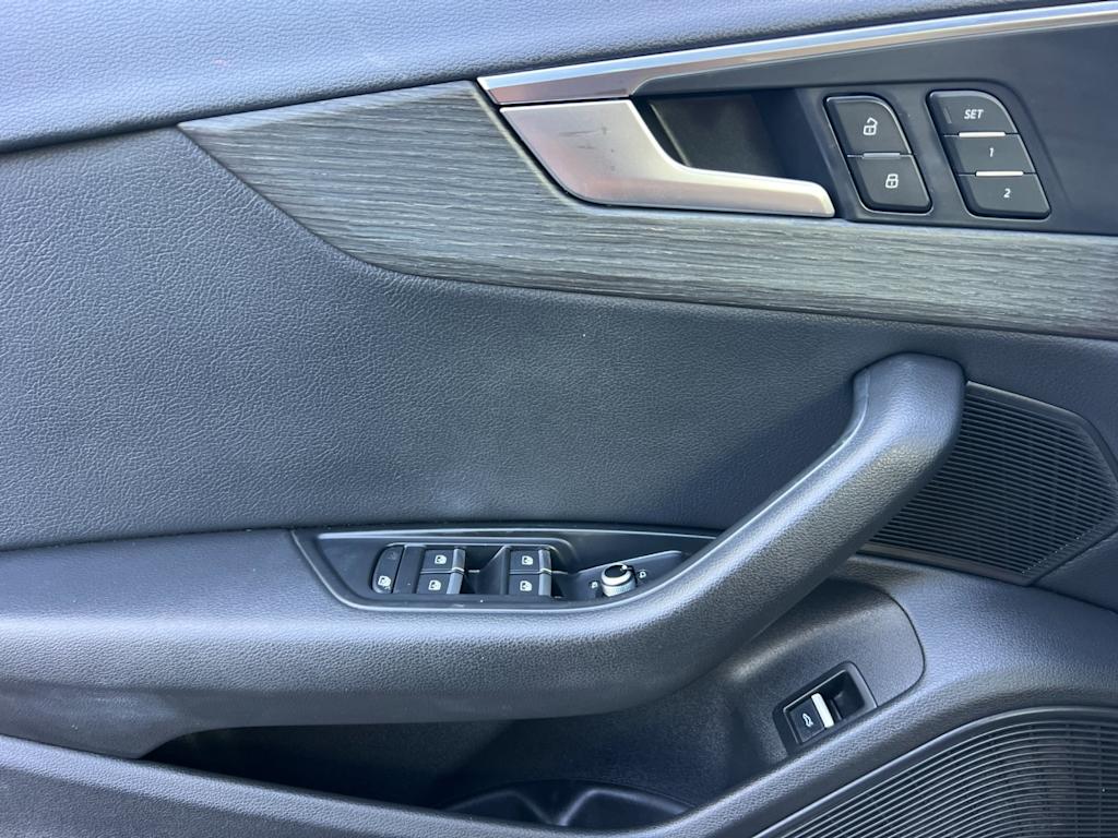Thumbnail: 2017 Audi A4 - 21