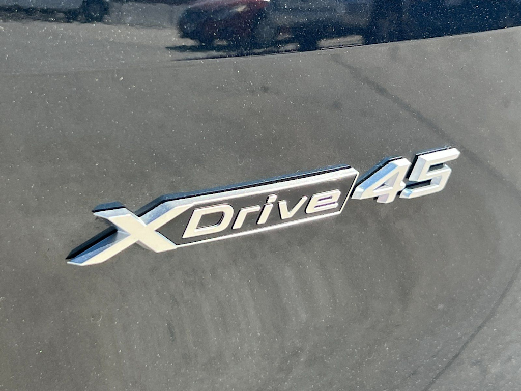 Thumbnail: 2026 BMW iX - 30