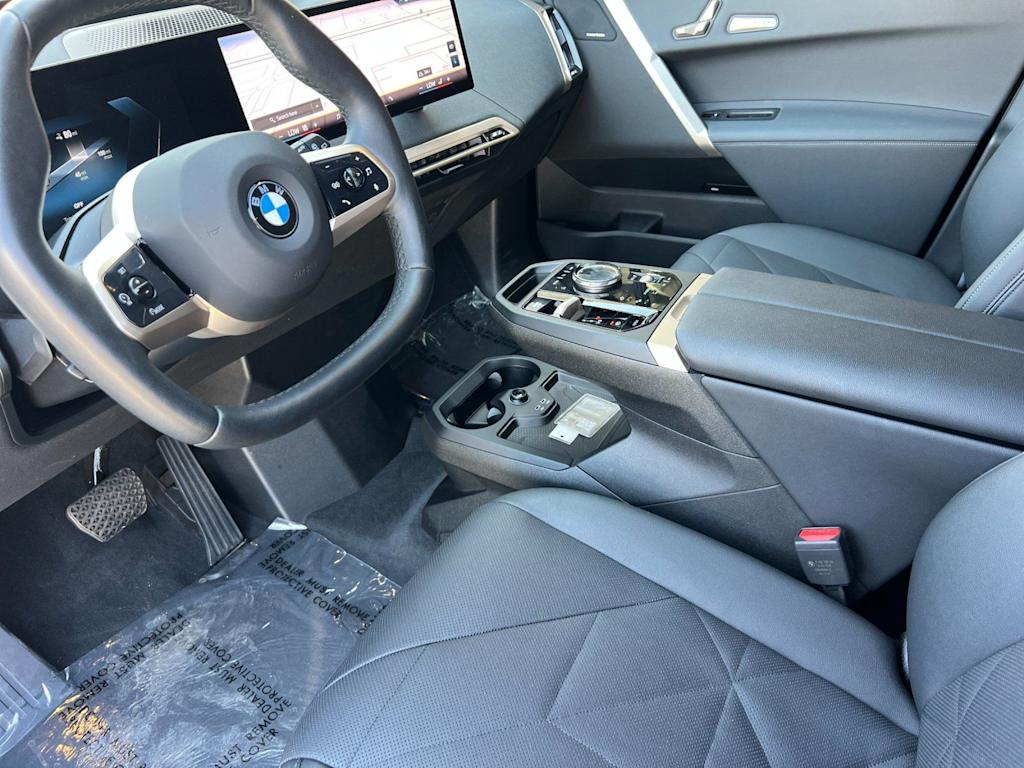 Thumbnail: 2026 BMW iX - 9