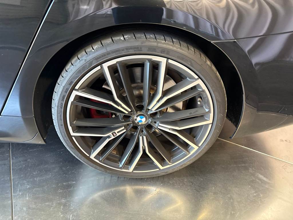 Thumbnail: 2023 BMW 5 Series - 8
