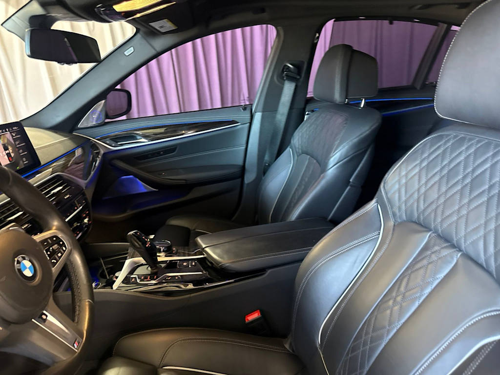 Thumbnail: 2023 BMW 5 Series - 9
