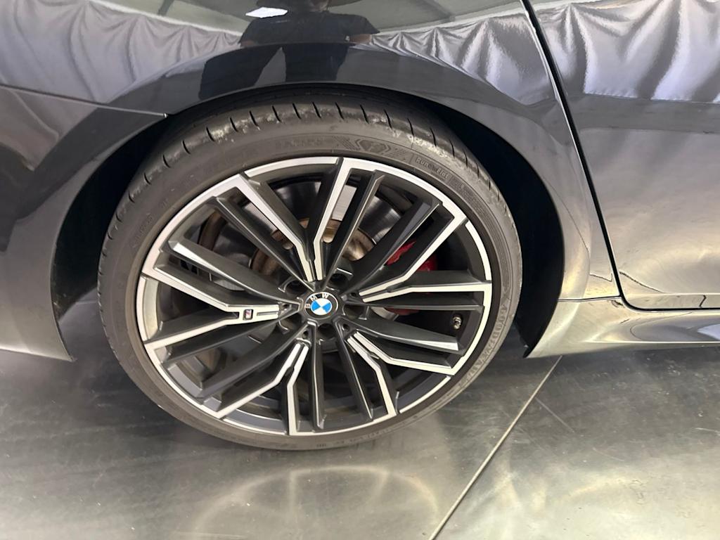 Thumbnail: 2023 BMW 5 Series - 23