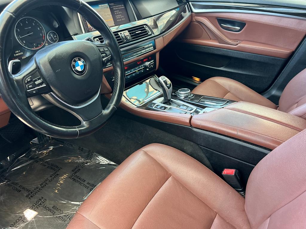 Thumbnail: 2016 BMW 5 Series - 9