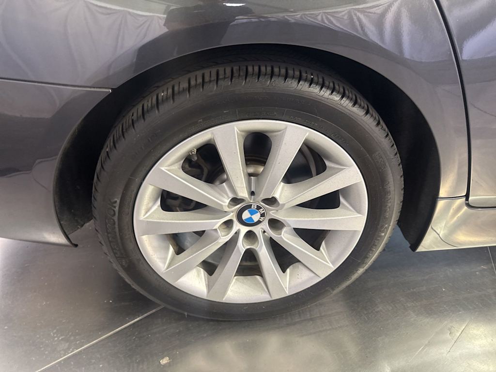 Thumbnail: 2016 BMW 5 Series - 21