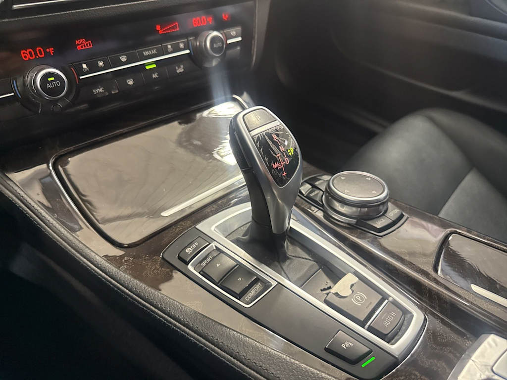 Thumbnail: 2016 BMW 5 Series - 11
