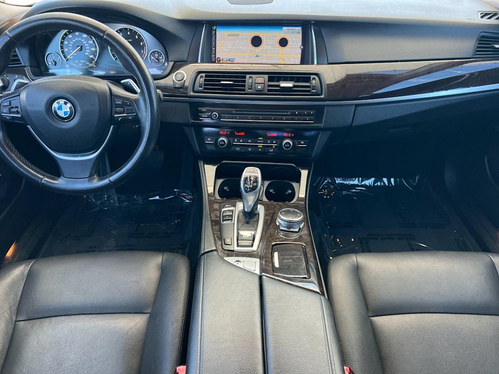 Thumbnail: 2016 BMW 5 Series - 2