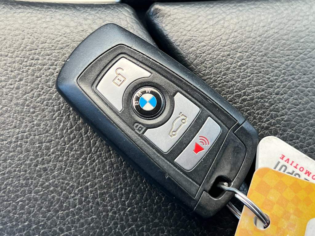 Thumbnail: 2016 BMW 5 Series - 16