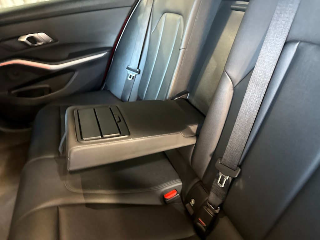 Thumbnail: 2019 BMW 3 Series - 23