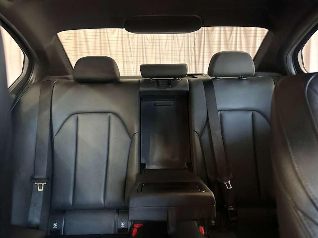 Thumbnail: 2019 BMW 3 Series - 26