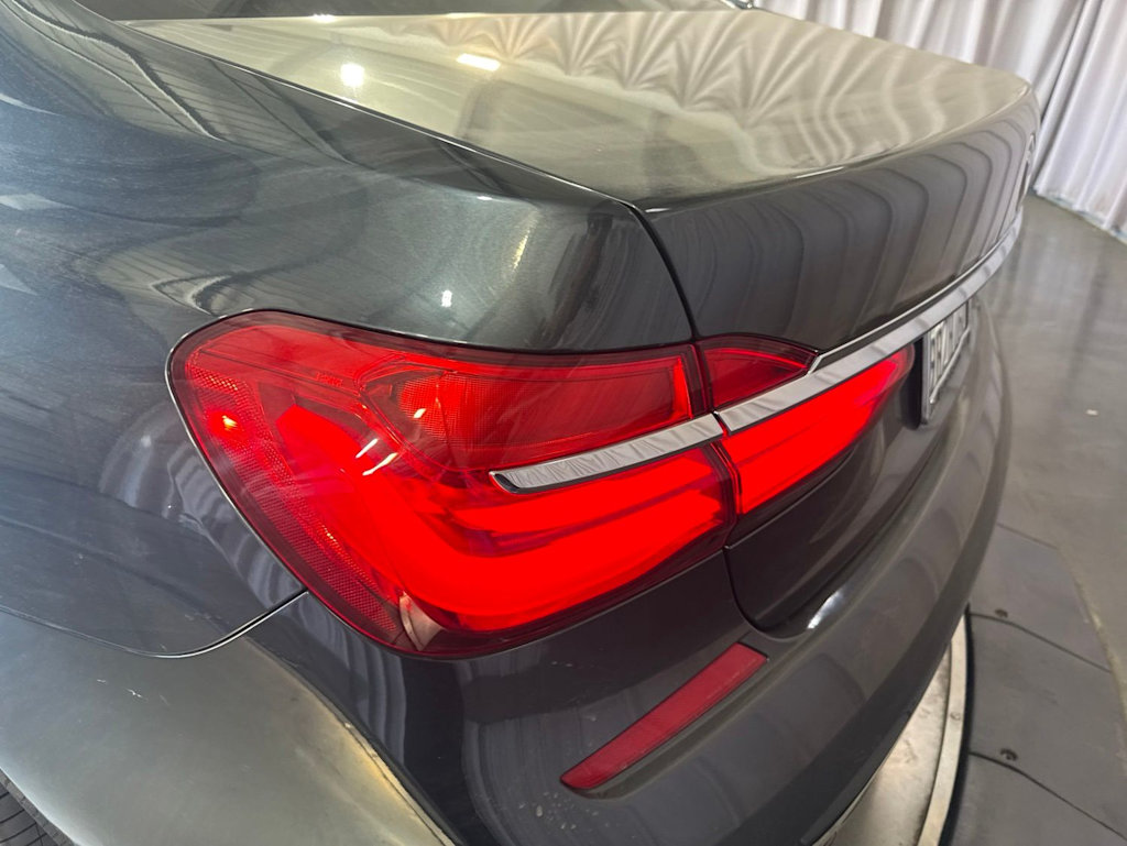 Thumbnail: 2019 BMW 7 Series - 15