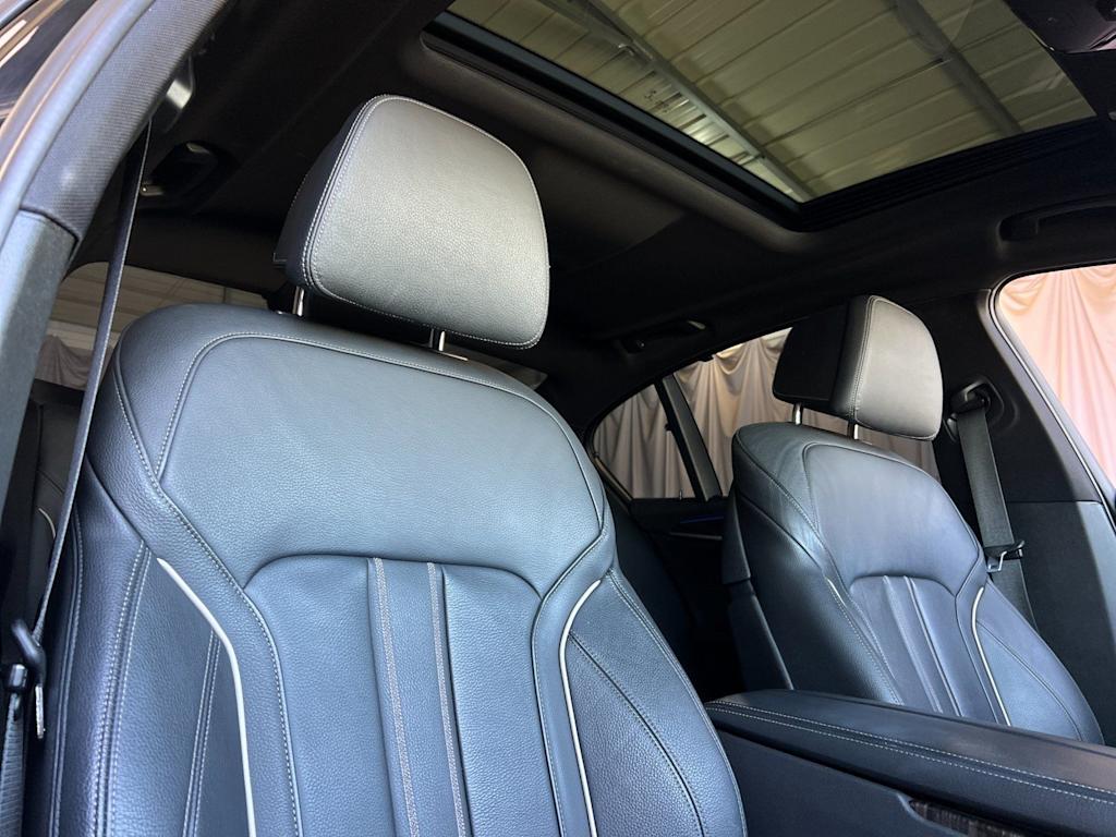 Thumbnail: 2019 BMW 5 Series - 23