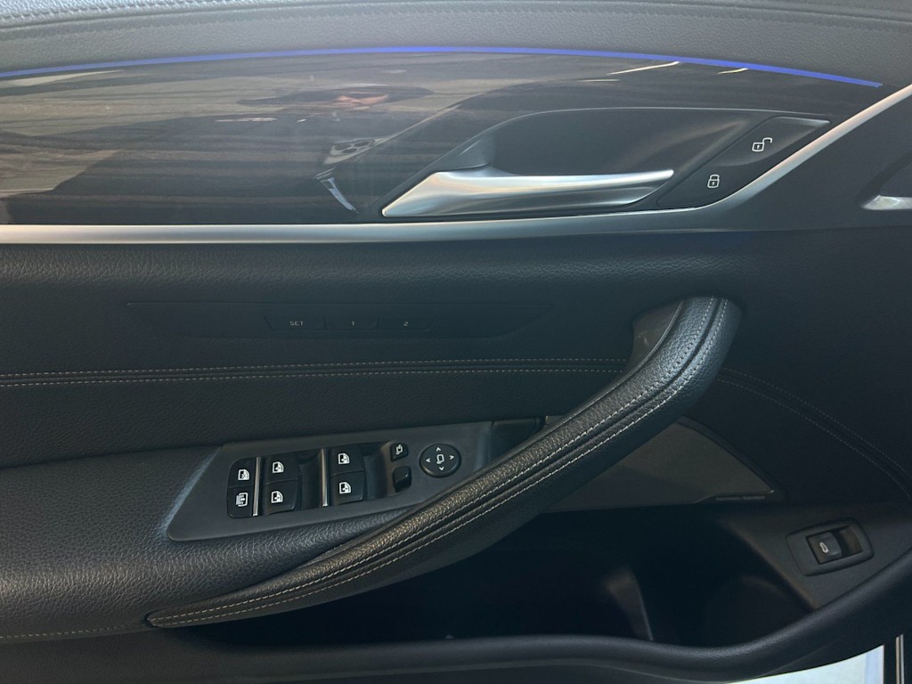 Thumbnail: 2019 BMW 5 Series - 21