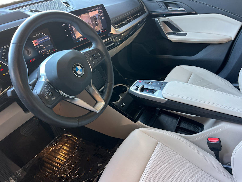 Thumbnail: 2025 BMW X1 - 9