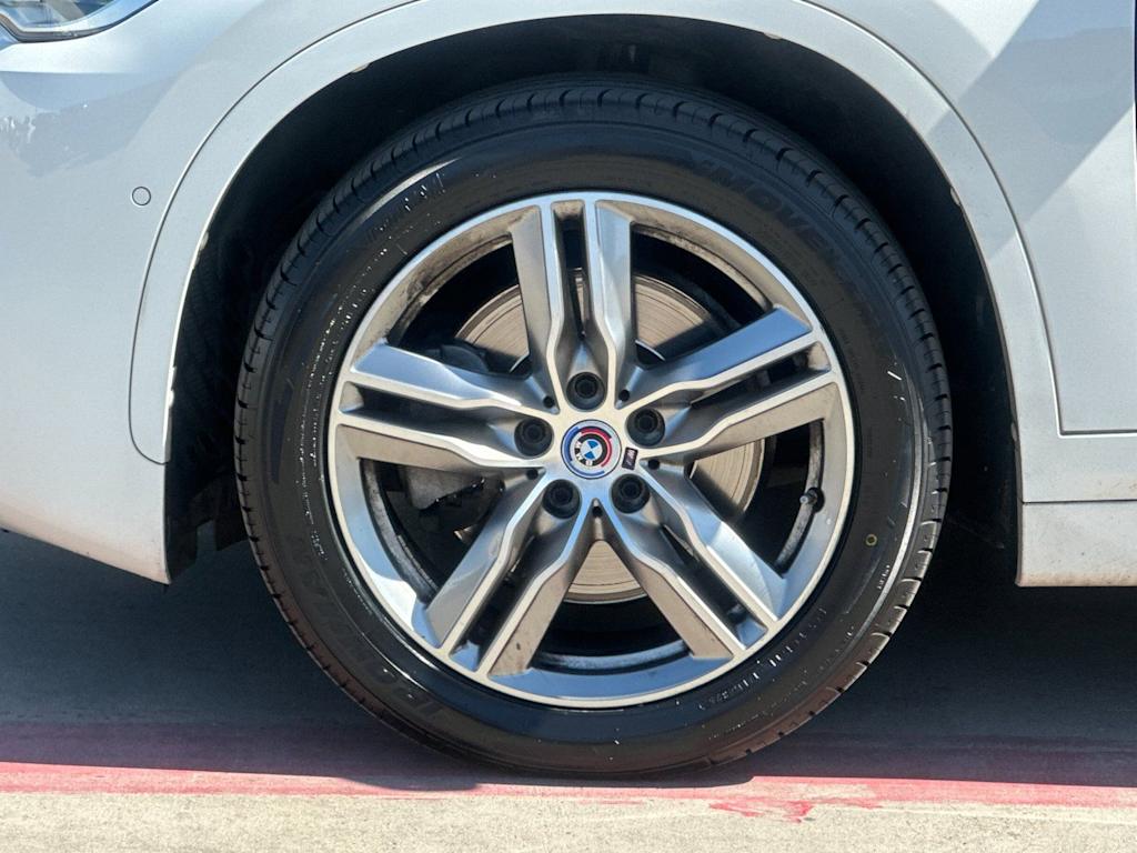 Thumbnail: 2017 BMW X1 - 8