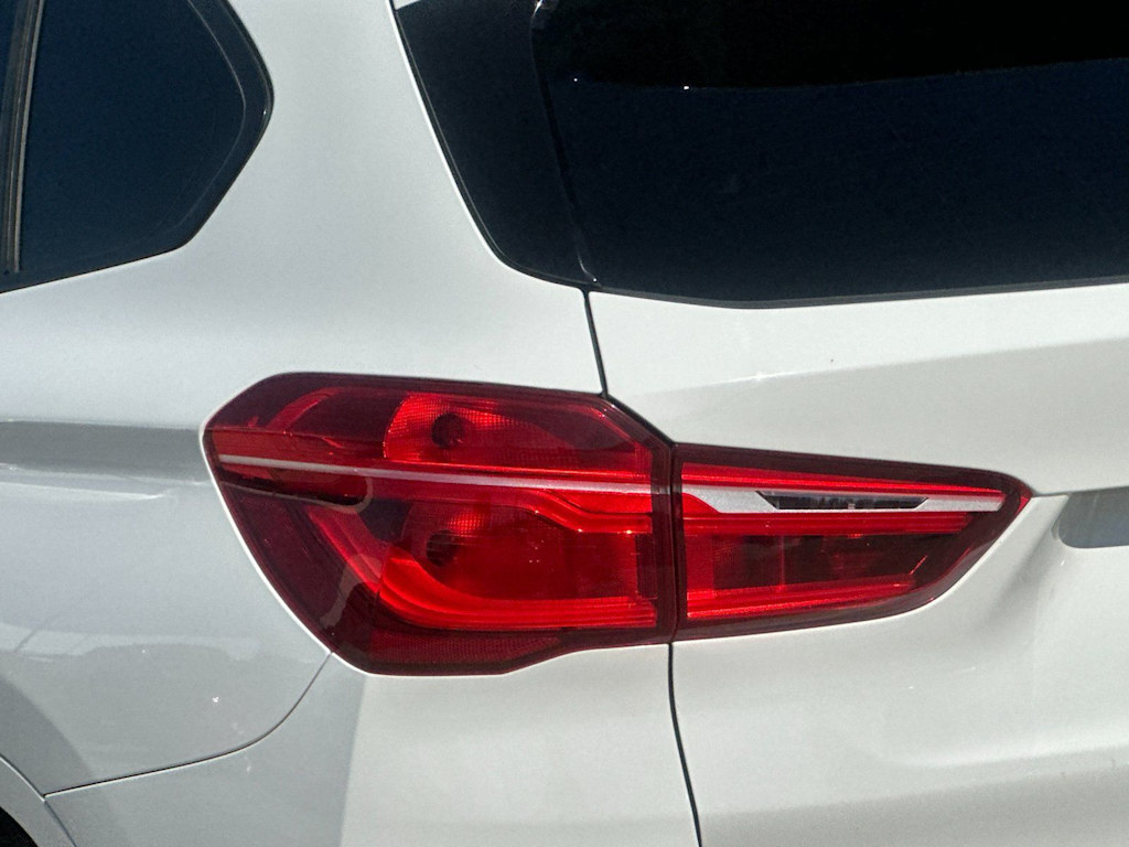 Thumbnail: 2017 BMW X1 - 30