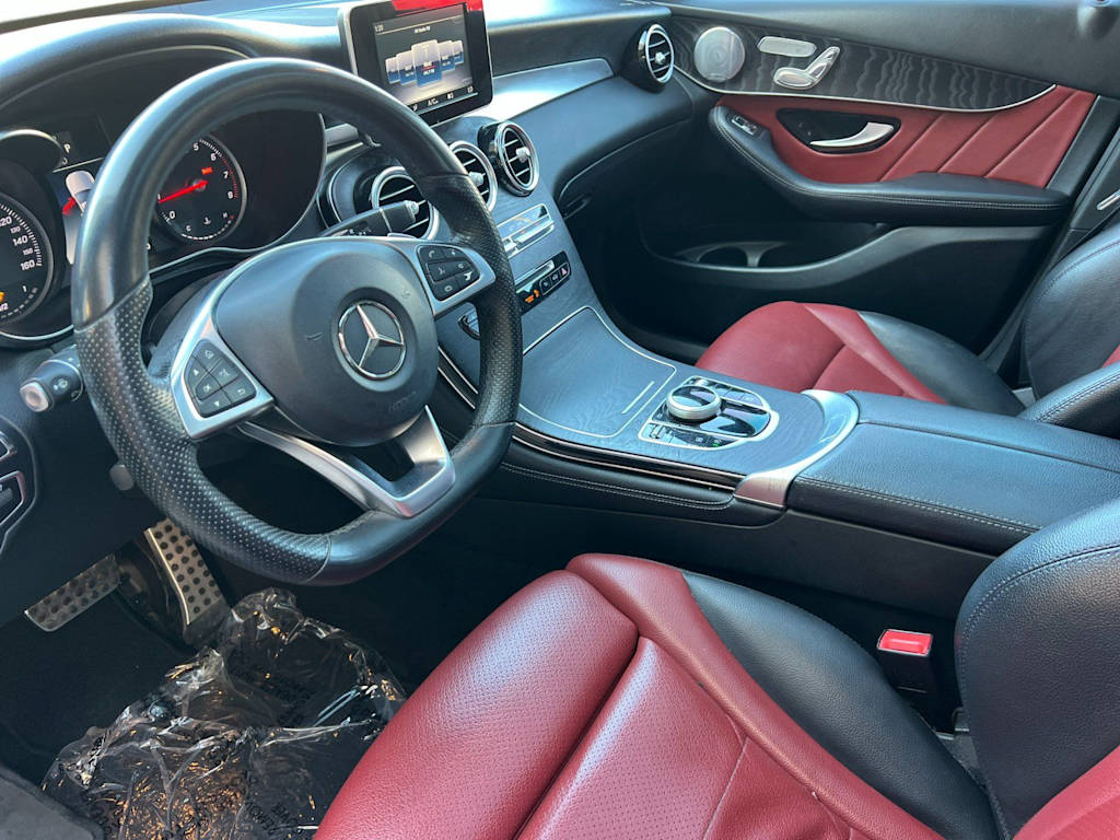 Thumbnail: 2018 Mercedes-Benz GLC - 9