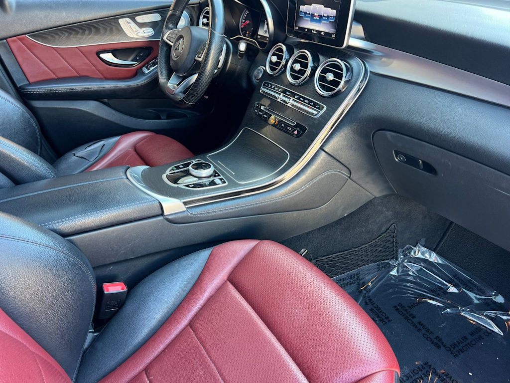 Thumbnail: 2018 Mercedes-Benz GLC - 12