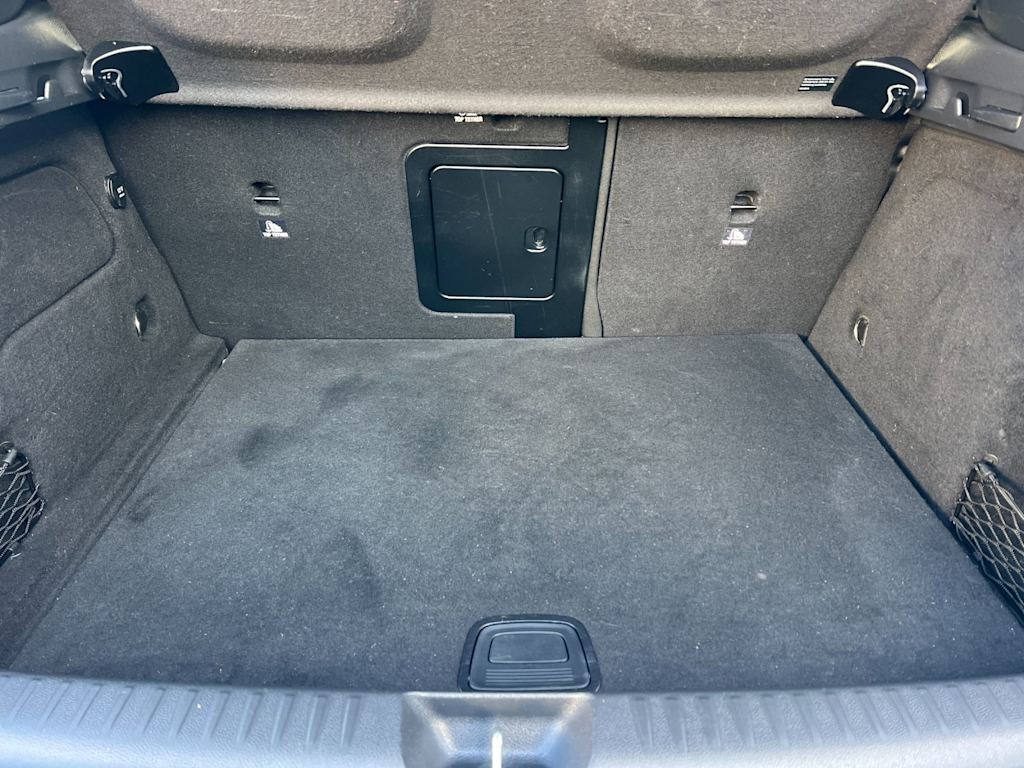 Thumbnail: 2016 Mercedes-Benz GLA - 17