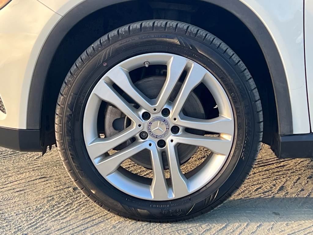 Thumbnail: 2016 Mercedes-Benz GLA - 8