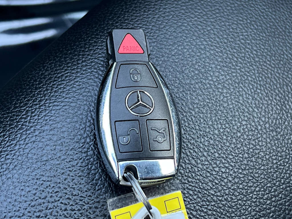 Thumbnail: 2016 Mercedes-Benz GLA - 18