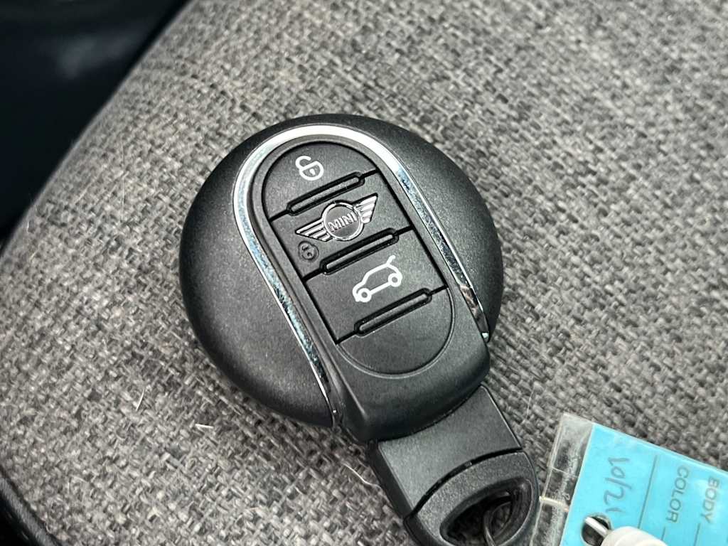 Thumbnail: 2021 MINI Cooper Clubman - 17