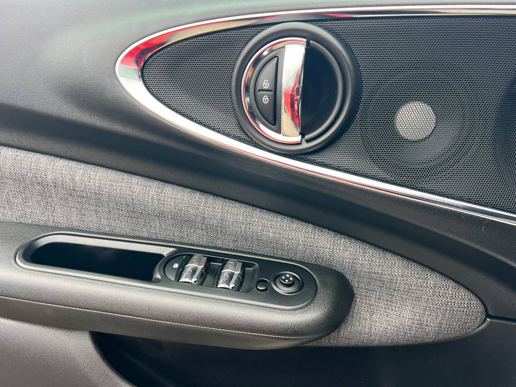 Thumbnail: 2021 MINI Cooper Clubman - 22