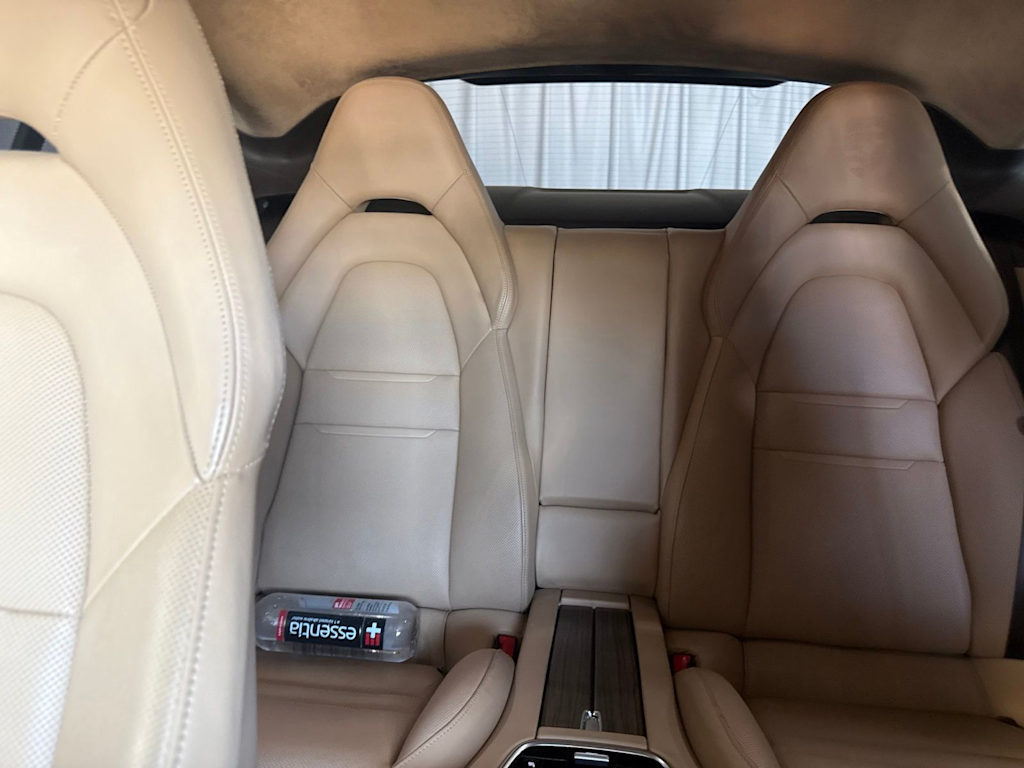 Thumbnail: 2017 Porsche Panamera - 21