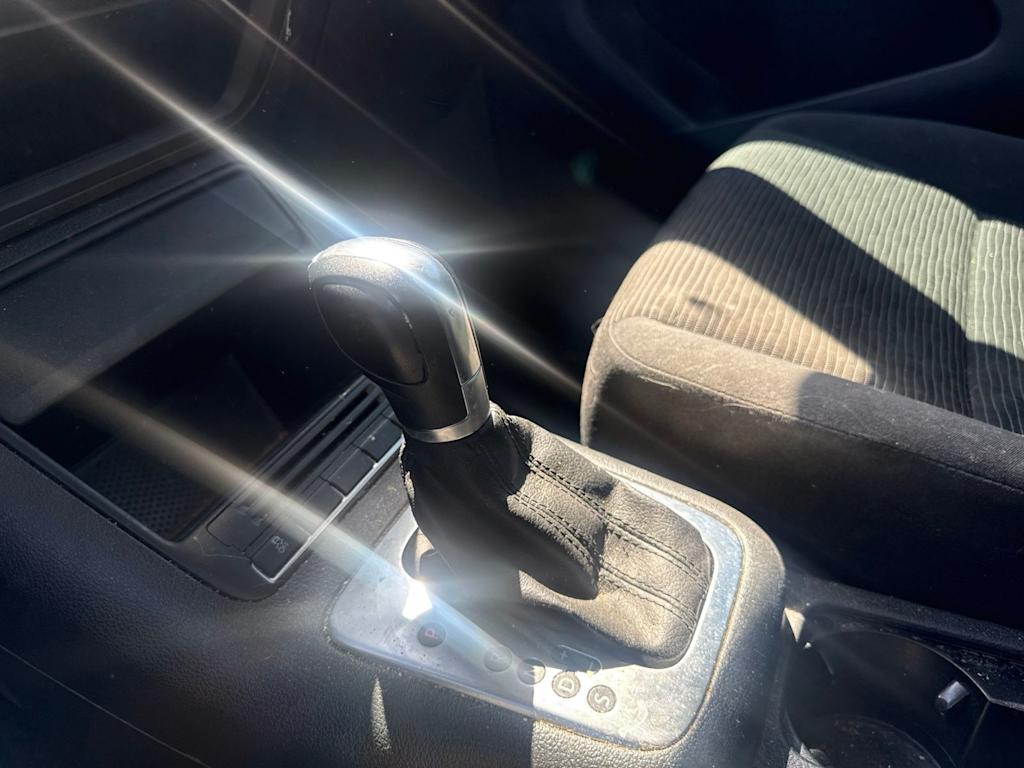 Thumbnail: 2012 Volkswagen Tiguan - 26
