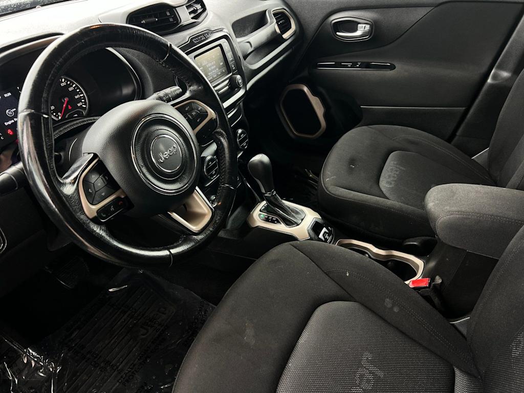 Thumbnail: 2017 Jeep Renegade - 9