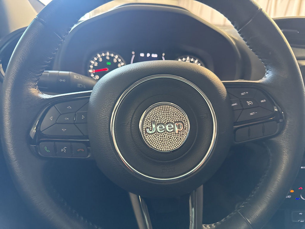 Thumbnail: 2020 Jeep Renegade - 25