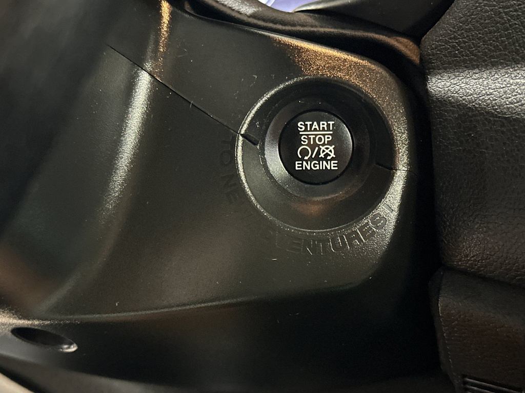 Thumbnail: 2021 Jeep Renegade - 28