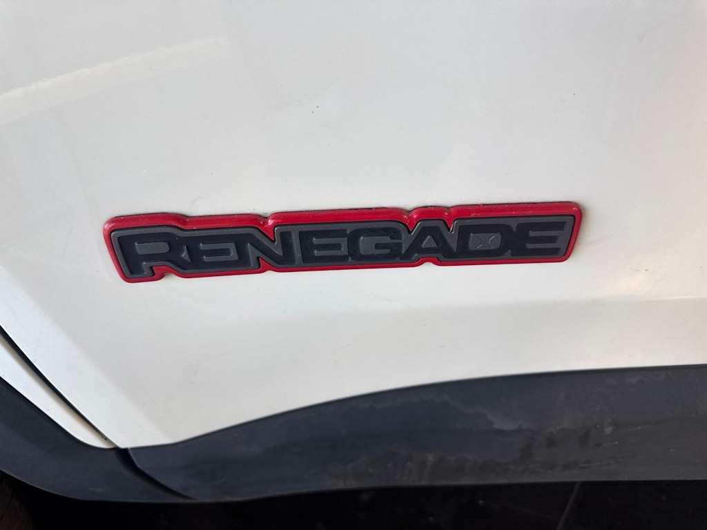 Thumbnail: 2023 Jeep Renegade - 7