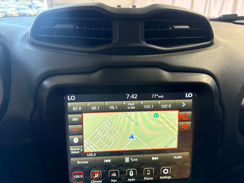 Thumbnail: 2023 Jeep Renegade - 11