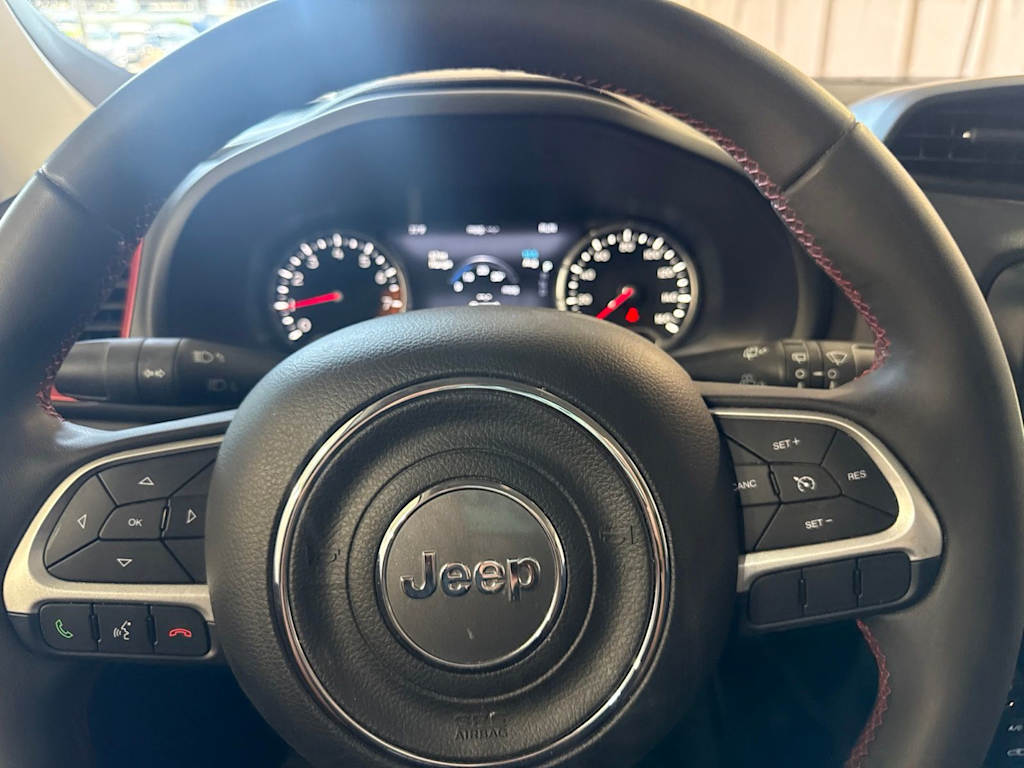 Thumbnail: 2023 Jeep Renegade - 27