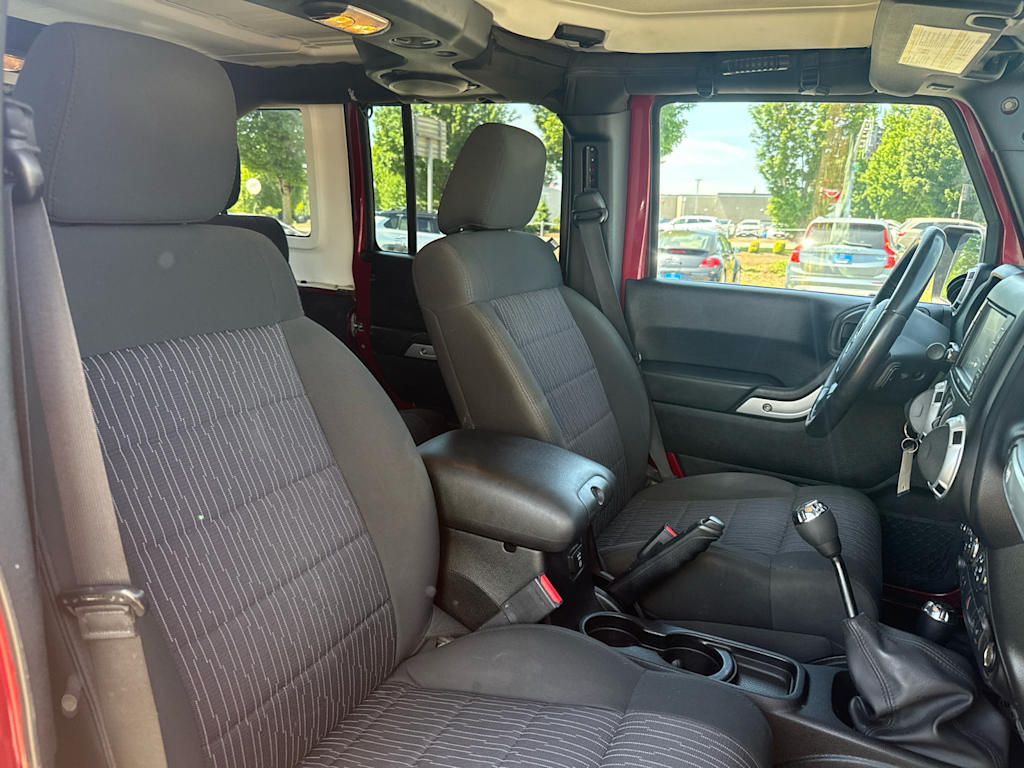 Thumbnail: 2012 Jeep Wrangler - 19