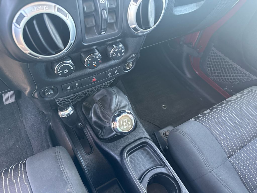 Thumbnail: 2012 Jeep Wrangler - 12