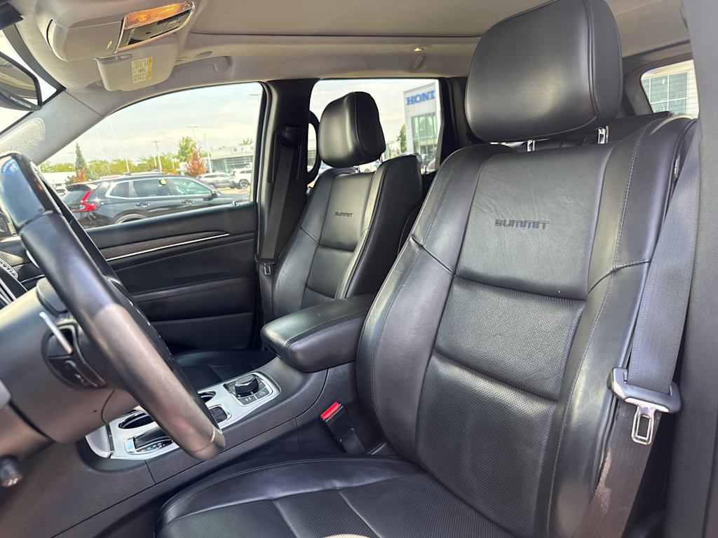 Thumbnail: 2018 Jeep Grand Cherokee - 10