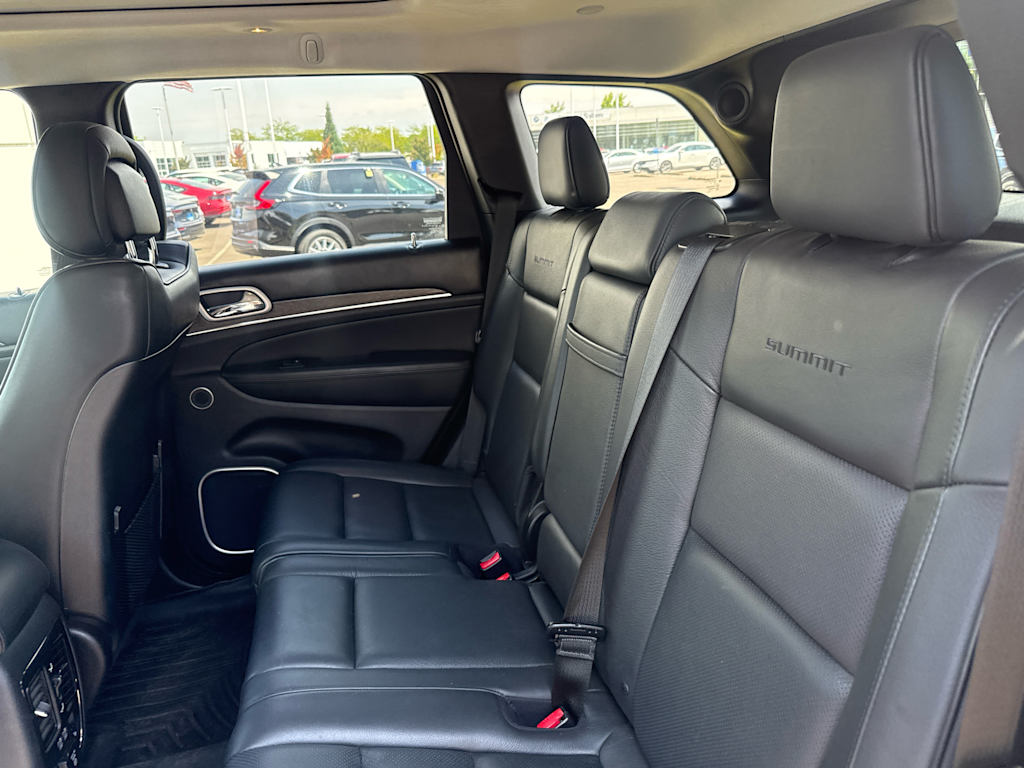 Thumbnail: 2018 Jeep Grand Cherokee - 19