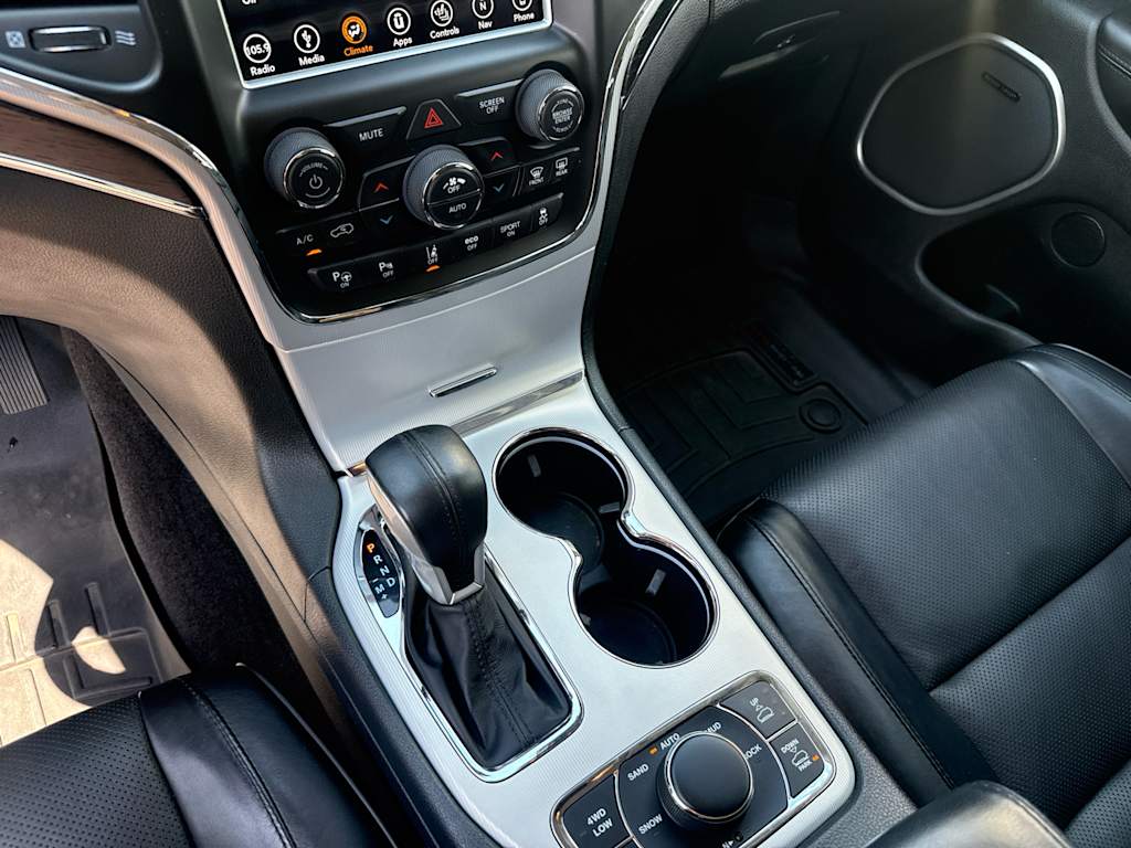 Thumbnail: 2018 Jeep Grand Cherokee - 15