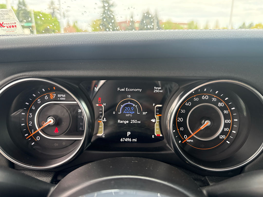 Thumbnail: 2021 Jeep Gladiator - 15